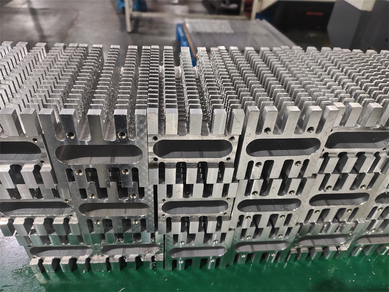 羞羞视频黄色网站电源散热器