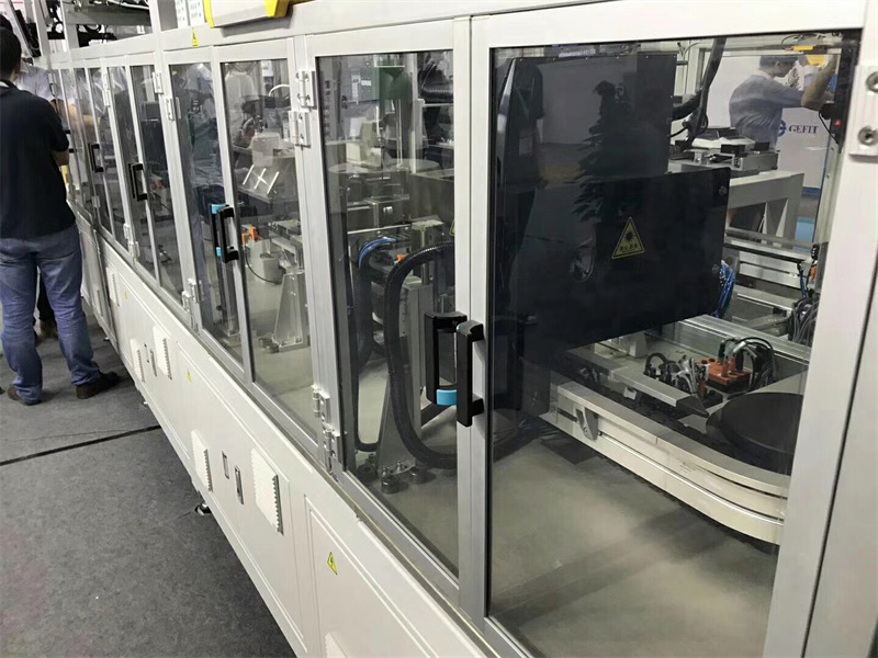 羞羞视频黄色网站专业机器人工作站弧光屏防护罩