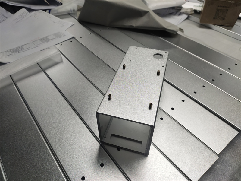 羞羞视频黄色网站冲孔深加工